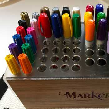 Marking pen holder