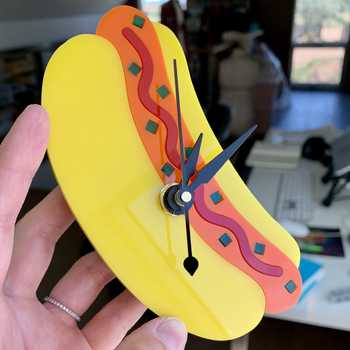 Hot dog clock